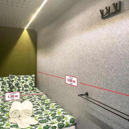 Capsule hotel Spacerebels *